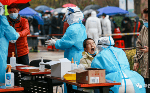 “濱城大篩”首日：初雪里的百萬(wàn)個(gè)天津故事