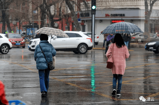 津城“雪”下一夜，今早出門(mén)要小心！