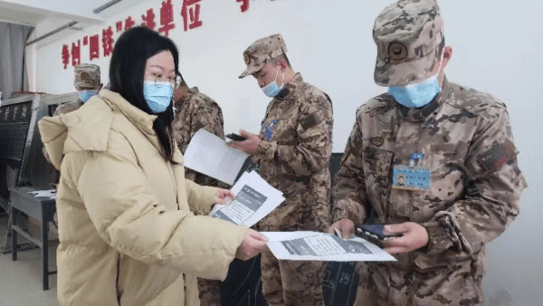 金融服務(wù)進(jìn)軍營，軍銀連心向前行