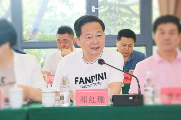 楚商入黔共話發(fā)展——全國楚商秘書長聯(lián)席會議在興義召開